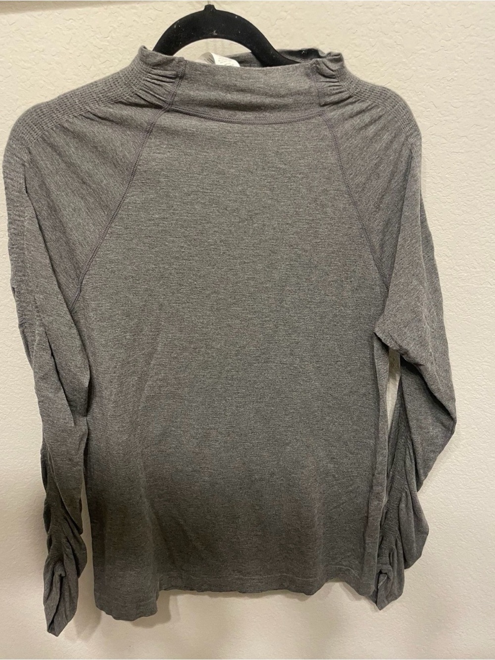 Fabletics Heather Gray Long-Sleeve Mock Neck Top with Ruched Sleeves